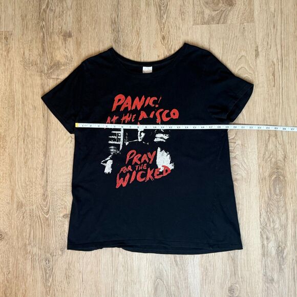 Panic At The Disco Graphic T-Shirt Pray For The Wicked Black Women’s Large - Picture 4 of 5